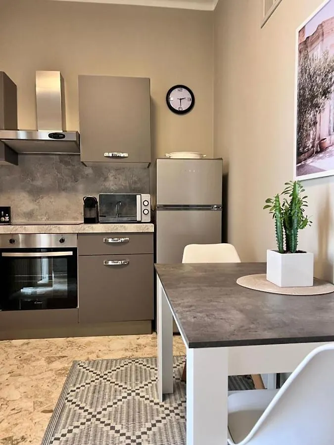 Apartament Visconti 90 Bari 0*,  Włochy